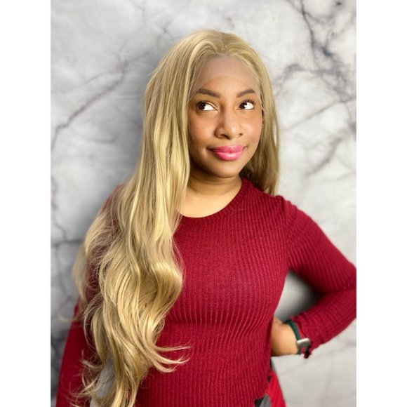 Ash Blonde Lace Front Wig - Picture 5 of 7